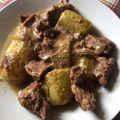 Cooksnap από zoulou στη συνταγή Μοσχάρι με κολοκυθάκια και πατάτες