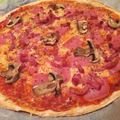 El cooksnap de Irene-Guirao cuando hizo Pizza de jamón york, bacon, champiñón y queso.