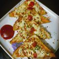Meenakshi Bansal का कुकस्नैप जब उन्होंने ब्रेड पिज़्ज़ा (Bread pizza recipe in hindi) बनाया था।