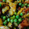 Mamta Shahu का कुकस्नैप जब उन्होंने भुने हुए आलू मटर (Bhune hue aloo matar recipe in hindi) बनाया था।