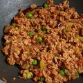 Mamta Shahu का कुकस्नैप जब उन्होंने चिकन कीमा मटर (chicken keema matar recipe in Hindi) बनाया था।
