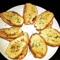 Cooksnap của Vương Châu Giai Kỳ khi họ làm theo món Bánh Mì Bơ Tỏi Phô Mai