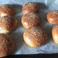 صورة من Amira Kassem، شاركها بعد تجربة وصفة خبز البرجر المنزلي 🍔