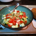 El cooksnap de "cocinar con jorgette" cuando hizo Ensalada de canónigos, pepino, tomate y huevo.