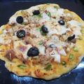 Zainab Aftab's cooksnap of when they made Chicken tikka pizza.