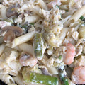El cooksnap de Vero cuando hizo Revuelto de macarrones con gambas, espárragos y champiñones.