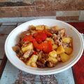 Anikó Cooksnap-ja, amikor elkészítette a(z) Húsos- gombás, kolbászos krumplitokány receptet.
