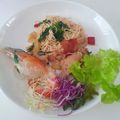 รูป Cooksnap ของ Keeta-Kita Vachirakorntrakoon เมื่อเขาทำ ผัดบะหมี่โอ๊ตใส่ใบโหระพา (คีโต)
