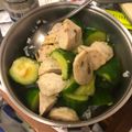 Vicky Lee 的 小黃瓜炒貢丸 cooksnap