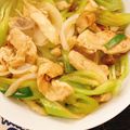 รูป Cooksnap ของ Sutisa Van Kessel เมื่อเขาทำ ไก่ผัดพริกหยวก