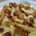 รูป Cooksnap ของ พี่ฐา กะ น้องช็อปเปอร์ เมื่อเขาทำ Microwave Bread pudding