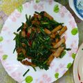 綺綺 的 韭菜花炒甜不辣 cooksnap