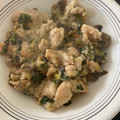 El cooksnap de Elizabeth Otalvaro cuando hizo Pollo en salsa de champiñones y espinaca 🍽️.