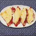 il rosso rubinian quando ha preparato Pancake salati farciti