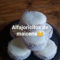 El cooksnap de romikpa20 cuando hizo Alfajores de maicena, con aceite 😍.