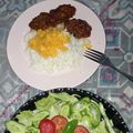 کوک اسنپ نیره کیان زاده بعد از امتحان کردن کباب تابه ای با گوشت چرخکرده.