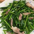 Eva Wang 的 【厚生廚房】韭菜花炒肉絲 cooksnap