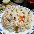 Gopa Datta का कुकस्नैप जब उन्होंने फ्राइड राइस (Fried rice recipe in Hindi) बनाया था।