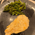 El cooksnap de astrid badia cuando hizo Filete de pollo a la plancha con espárragos 😋.