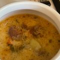 Henrietta Tündik Cooksnap-ja, amikor elkészítette a(z) Tejfölös krumplileves füstölt kolbásszal receptet.