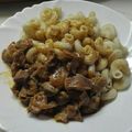 Andrea Bognár Cooksnap-ja, amikor elkészítette a(z) Vörösboros zúzapörkölt, tarhonyával receptet.
