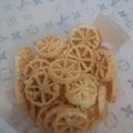 Cooksnap dari evyj8772 untuk resep Kembang goyang asin gurih