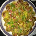 Dipika Bhalla का कुकस्नैप जब उन्होंने स्ट्रीट स्टाइल गोलगप्पा सेव पूरी चाट (street style golgappa sev puri chaat recipe in Hindi) बनाया था।