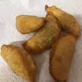 Cooksnap Uma Sarra semasa beliau membuat Kulit karipap rangup.