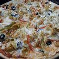 Afshan Tabassum's cooksnap of when they made Chicken cheese pizza.
