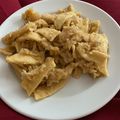 Tócsikné Kovács Evelin Cooksnap-ja, amikor elkészítette a(z) Házi kockatészta, vidám káposztával, kolbásszal és szalonnával receptet.