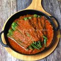 Cooksnap Salina Jalaludin semasa beliau membuat Sambal Bendi Nyonya Style.