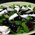 El cooksnap de Becky cuando hizo Ensalada verde con cerezas frescas.