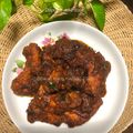 Cooksnap Dapur Yusfarisyia semasa beliau membuat Ayam Kam Heong.