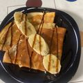 صورة من Amina Charif، شاركها بعد تجربة وصفة كريب بالشكولاطة و الموز مقرمشيين 😍👌🏻😋