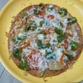 Richa prajapati का कुकस्नैप जब उन्होंने गेहूं के आटे से बना पिज़्ज़ा (Gehun ke aate se bana pizza recipe in Hindi) बनाया था।
