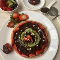 Seema Raghav का कुकस्नैप जब उन्होंने इंस्टट  चॉकलेट  पिज़्ज़ा (Instant chocolate pizza recipe in Hindi) बनाया था।