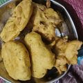 Riya Gupta का कुकस्नैप जब उन्होंने आलू पकौड़े विद चाय (aloo pakora with chai recipe in Hindi) बनाया था।