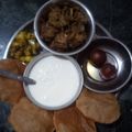 sarita kashyap का कुकस्नैप जब उन्होंने ग्रेवी वाली कटहल की सब्जी और पूरी (gravy wali kathal ki sabzi aur poori recipe in Hindi) बनाया था।