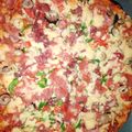 صورة من رانيا عبد الفتاح ، شاركها بعد تجربة وصفة عجينه البيتزا مع الصوص زي المطاعم 🍕🍕