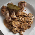 El cooksnap de MaryGlory cuando hizo Muslos de pollo con champiñones al limón.