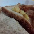 Cooksnap dari stella karunia untuk resep TOASTY WHEAT BREAD APPLE PIE WITH CINNAMON