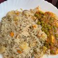 Jani Tayal का कुकस्नैप जब उन्होंने गोभी आलू तहरी, खीरा रायता (Gobhi aloo tehri kheera raita recipe in Hindi) बनाया था।