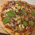 Robert Vigorito's cooksnap of when they made Robbie's Pizza 🍕.