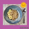 Chris Gan's cooksnap of when they made Peanut Butter Banana Overnight Oats.