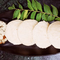 Mamta Dwivedi का कुकस्नैप जब उन्होंने इंस्टेंट सूजी / रवा इडली (Instant suji /rava idli recipe in hind बनाया था।