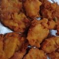 Sayra bano का कुकस्नैप जब उन्होंने आलू के पकौड़े (aloo ke pakode recipe in hindi) बनाया था।
