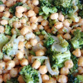 El cooksnap de Sylvie Guillard cuando hizo 🥦 Garbanzos con brócoli al pimentón 🌶.