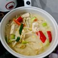Cooksnap hidayati chemat semasa beliau membuat Sayur Taugeh Lemak Putih.
