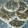 صورة من 🌺🌼 نينا 🌼🌺، شاركها بعد تجربة وصفة مناقيش محمرة عل الصاج ميلك الفطور