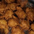 Kirti Mathur का कुकस्नैप जब उन्होंने प्याज के पकौड़े (Pyaz ke pakode recipe in hindi) बनाया था।